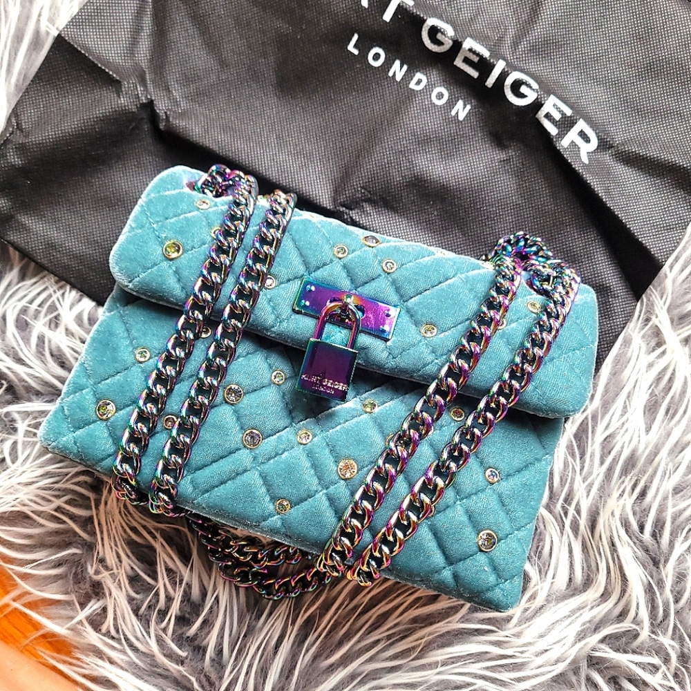 🔥LAST 1🔥NWT KURT GEIGER CRYSTAL QUILTED VELVET CONVERTIBLE BAG - Picture 9 of 13